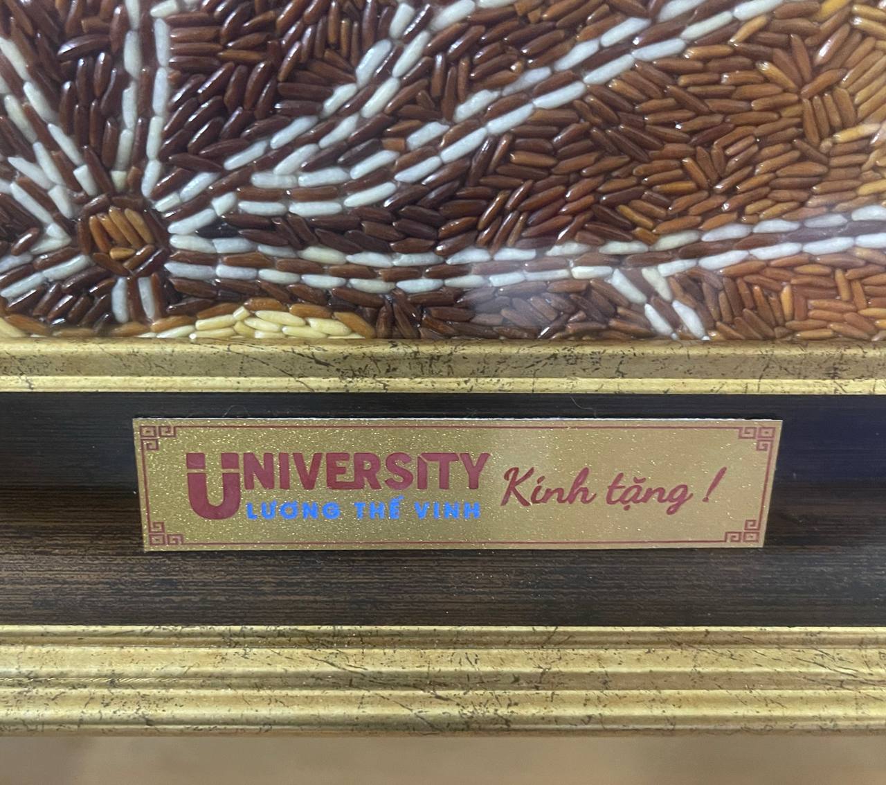 Thiệp đồng tr&ecirc;n tranh gạo