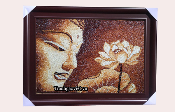 Tranh gạo hình Phật size nhỏ kích thước 28x38cm ( cả khung). Tranh thiêt kế nhỏ gọn có hộp đựng kèm theo quý khách có thể làm quà tặng luôn mà không cần ra hộp đựng khác.