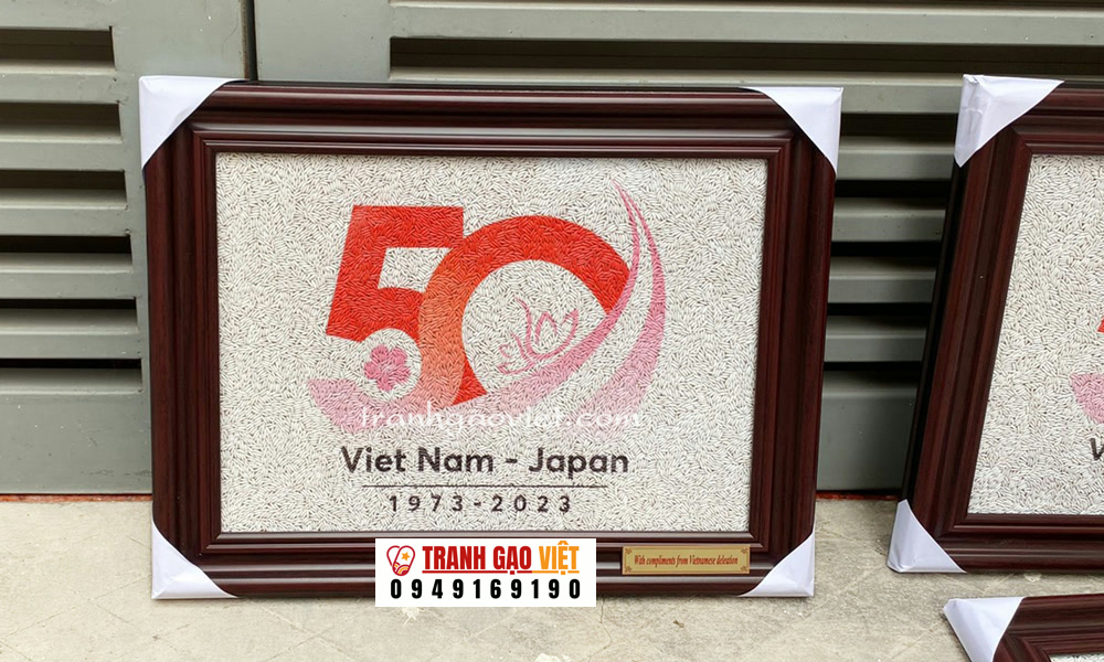 Quà tặng sự kiện 50 năm Vietnam Japan
