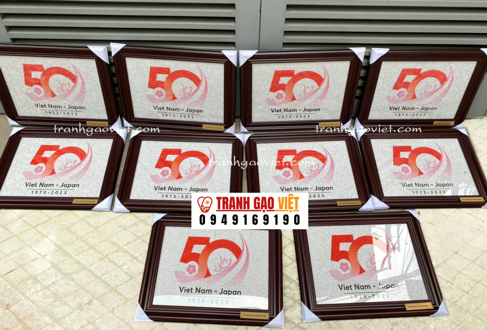 Quà tặng sự kiện 50 năm Vietnam Japan