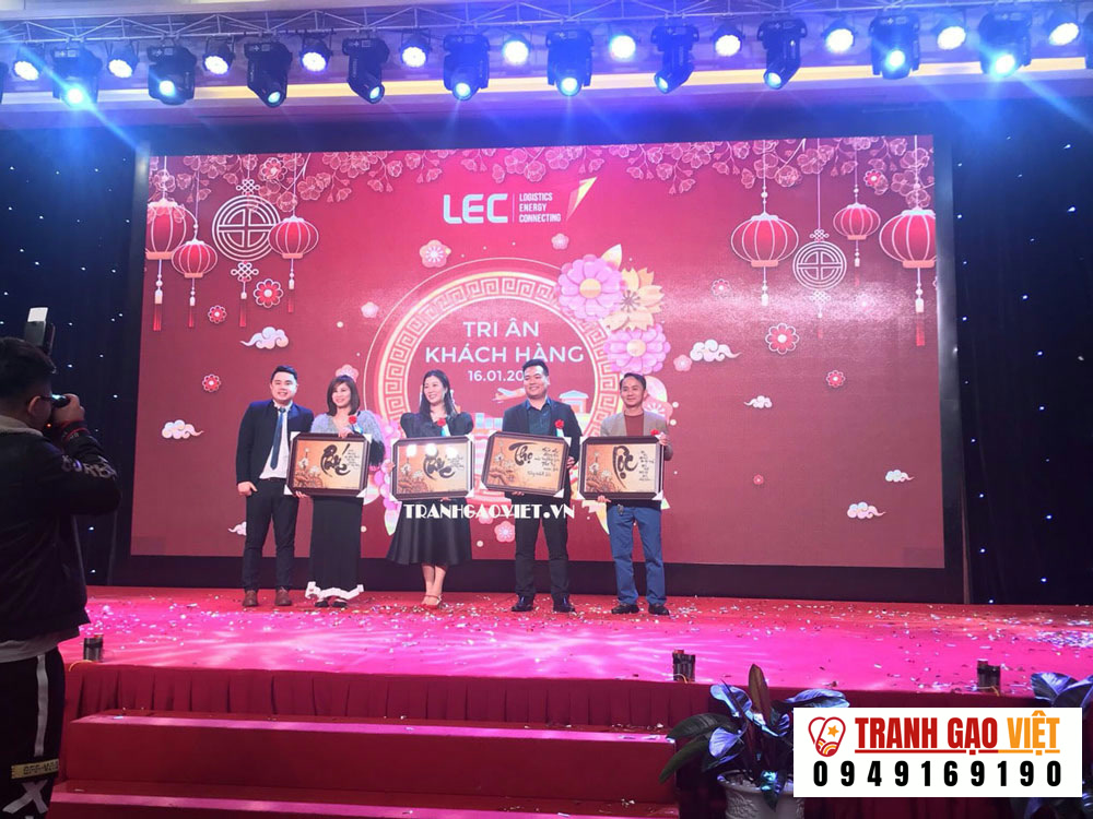 quà tặng sự kiện tran gạo chữ PHúc