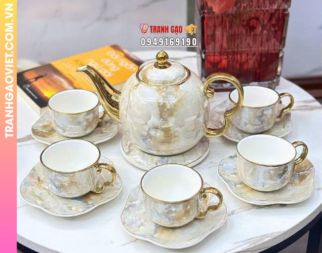 Cách chọn món quà phù hợp thể hiện lòng hiếu khách