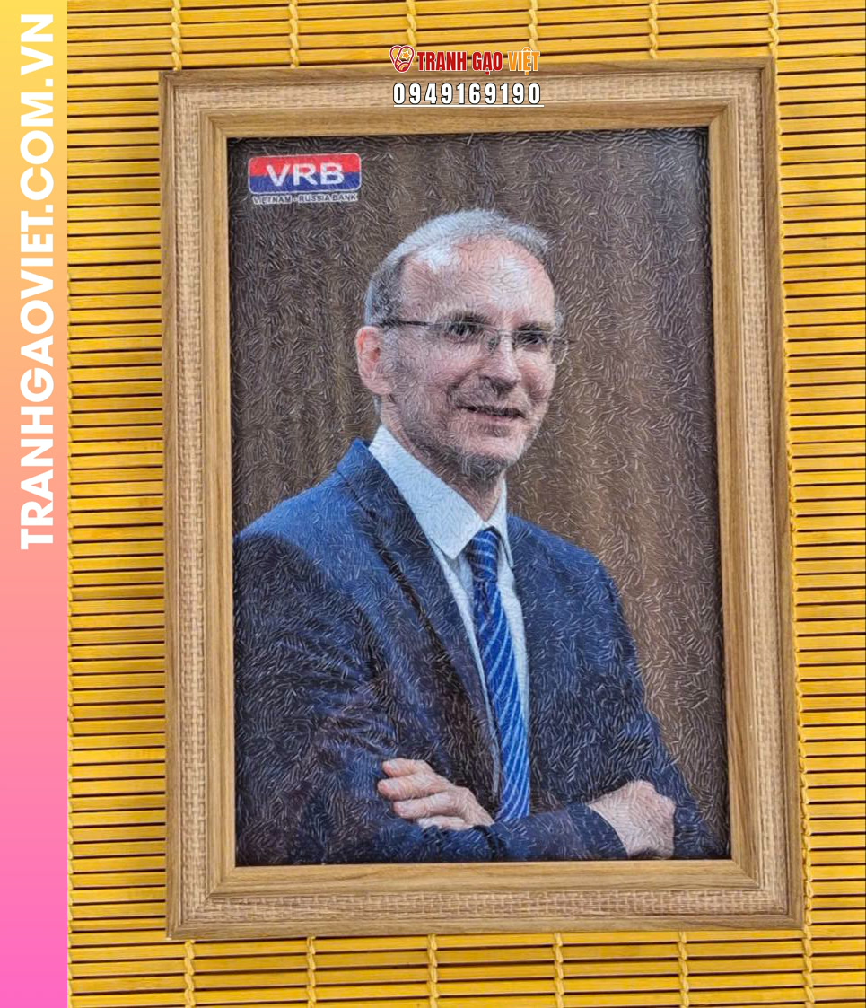 Chọn mẫu tranh chân dung lịch thiệp