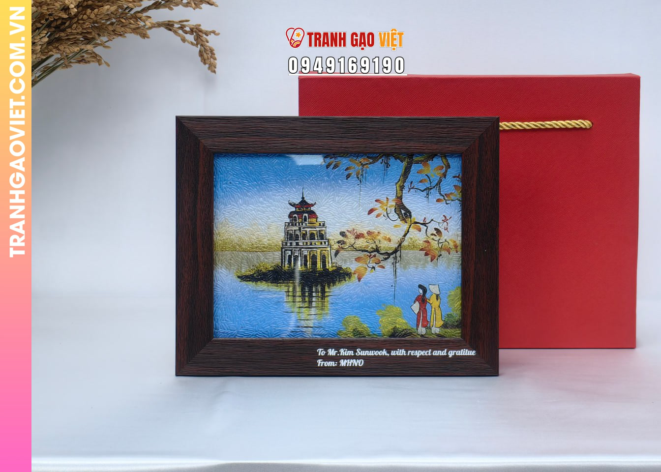 Liên hệ đặt Bộ Sưu Tập Tranh Gạo tặng đối tác