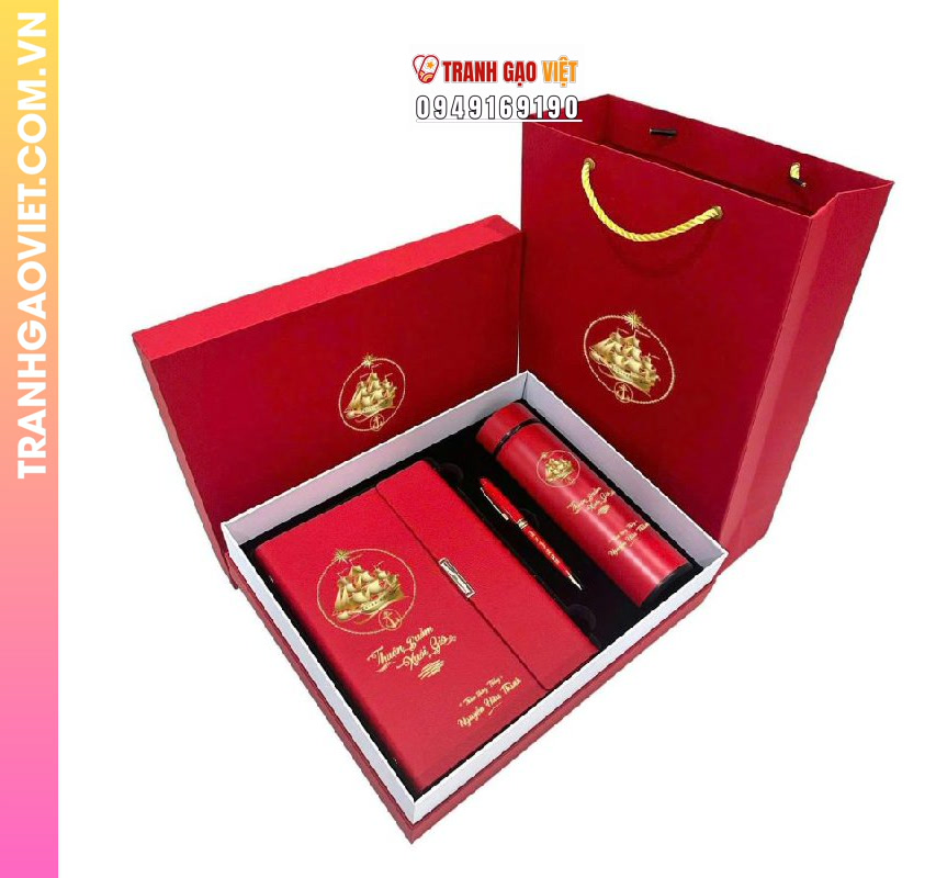 Liên hệ đặt Quà Tặng Doanh Nghiệp Kết Hợp Giữa Nghệ Thuật