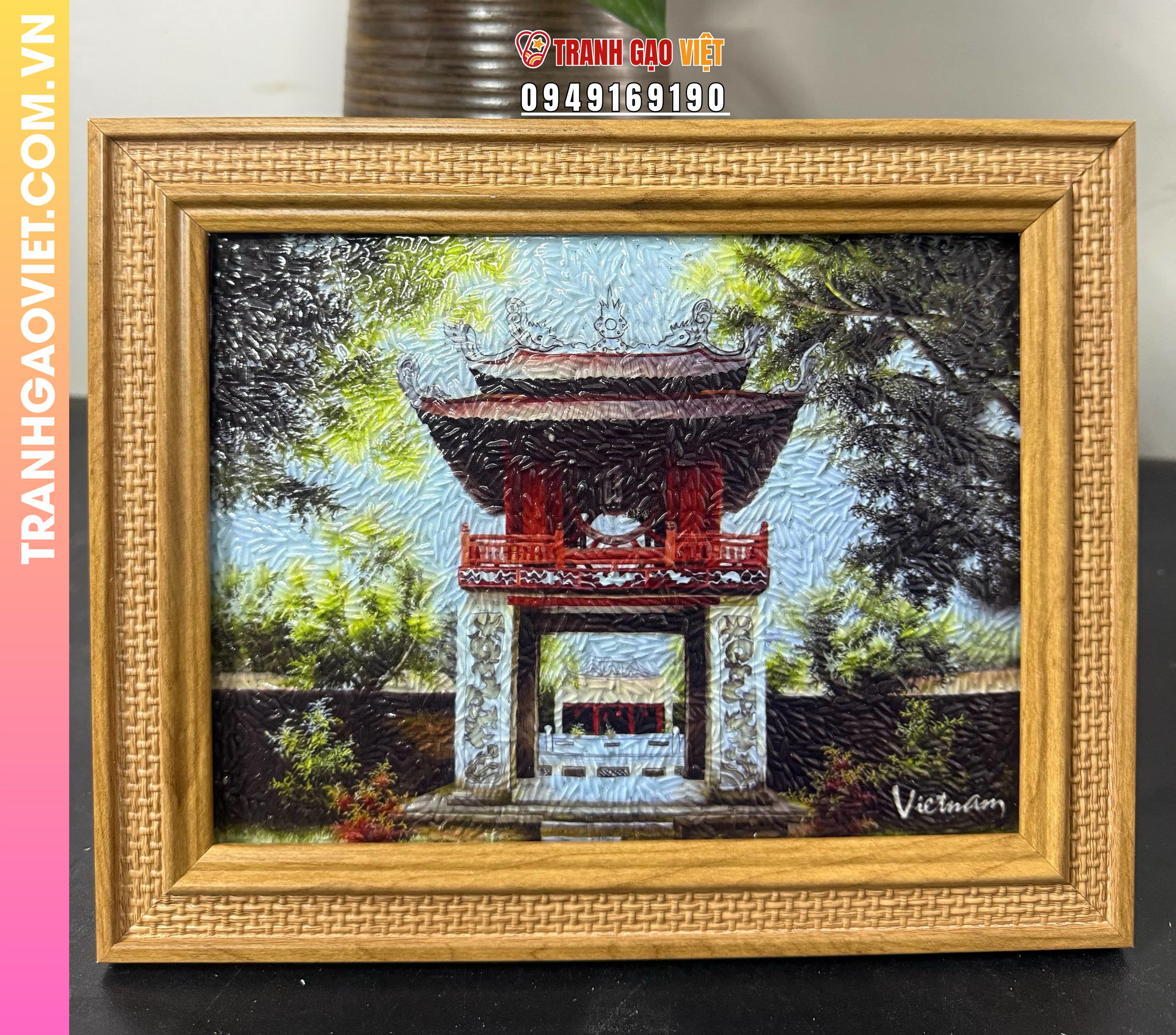 Tranh gạo Văn Miếu Quốc Tử Gi&aacute;m