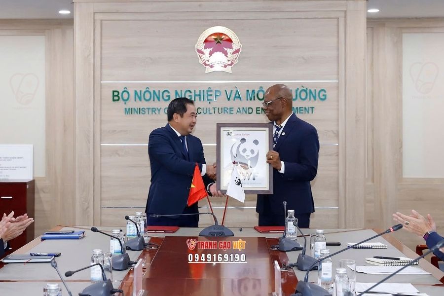 Tranh Gạo Việt trân trọng góp mặt lễ ký kết giữa Bộ Nông Nghiệp và Môi Trường cùng WWF (Tổ chức Quốc tế về Bảo tồn Thiên nhiên)