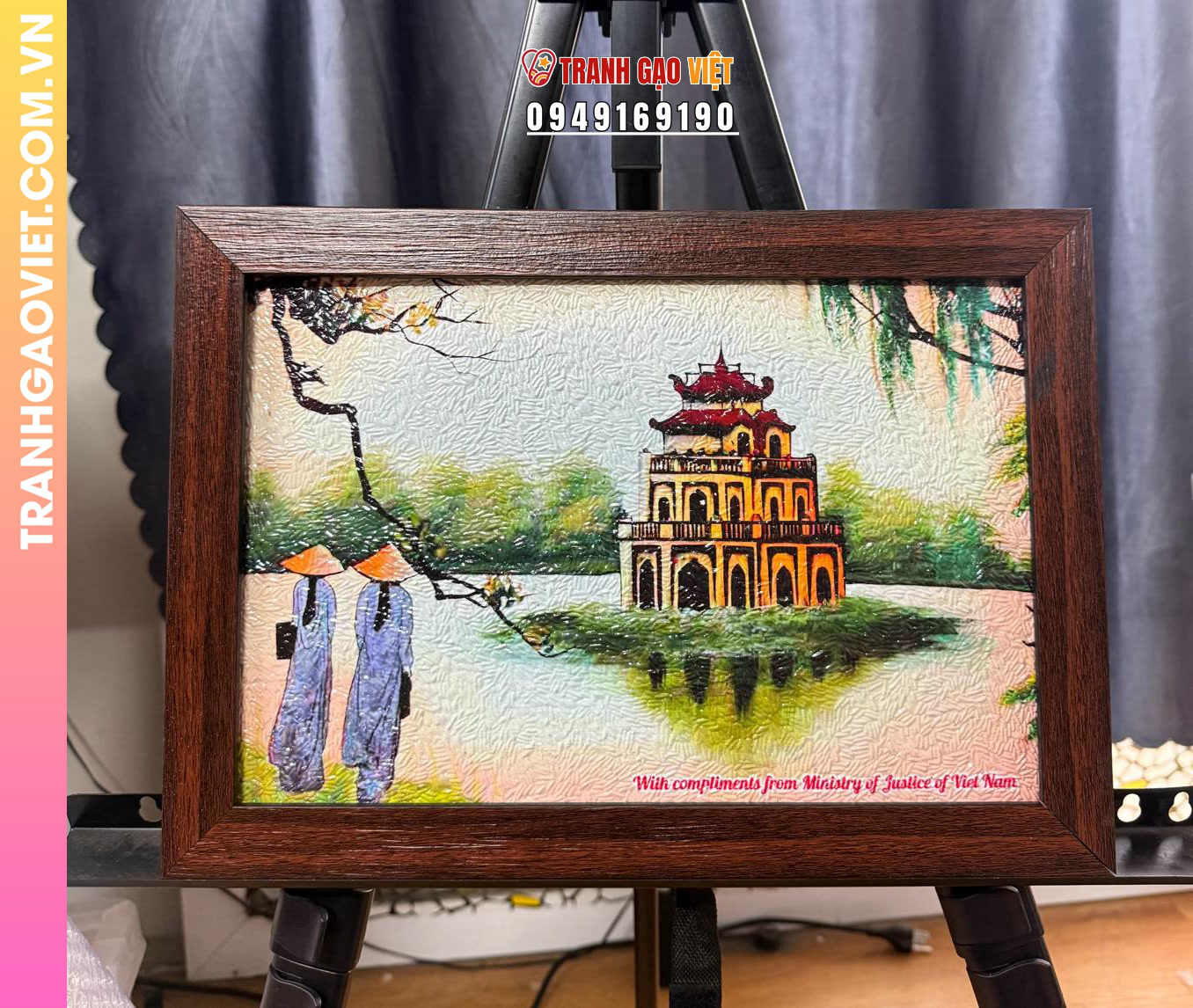 Tranh gạo Tháp rùa Hà Nội