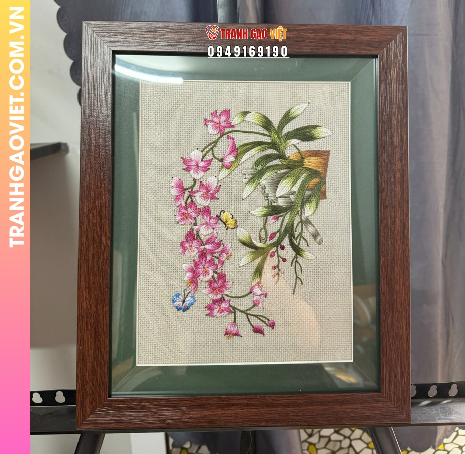 Tranh Thêu Nhành Lan Hồng Và Bướm Xuân Tinh Tế