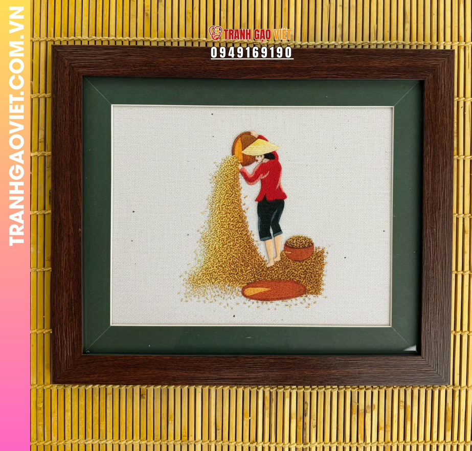Tranh Thêu Cô Gái Sàng Gạo Ngày Mùa