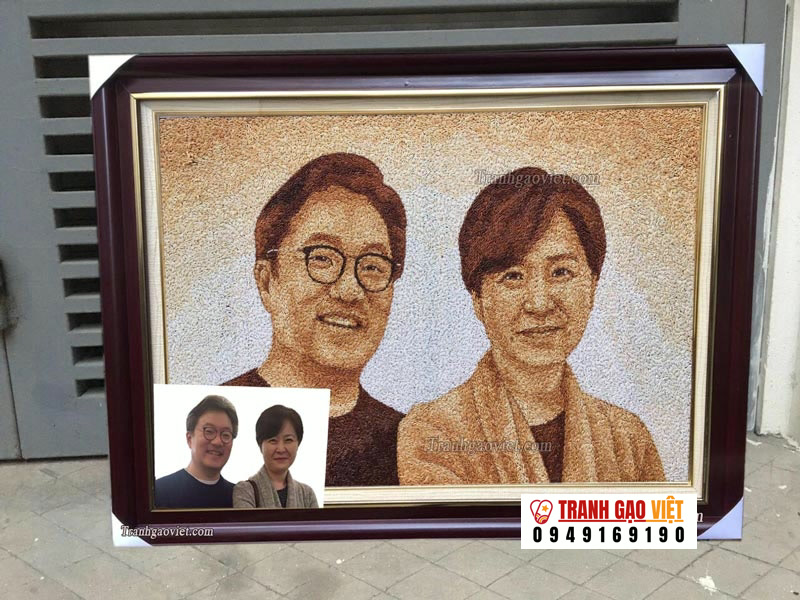 Tranh chân dung quà tặng khách nước ngoài Hình ảnh Tranh chân dung quà tặng khách nước ngoài - Ảnh thực tế sản phẩm Tranh Gạo