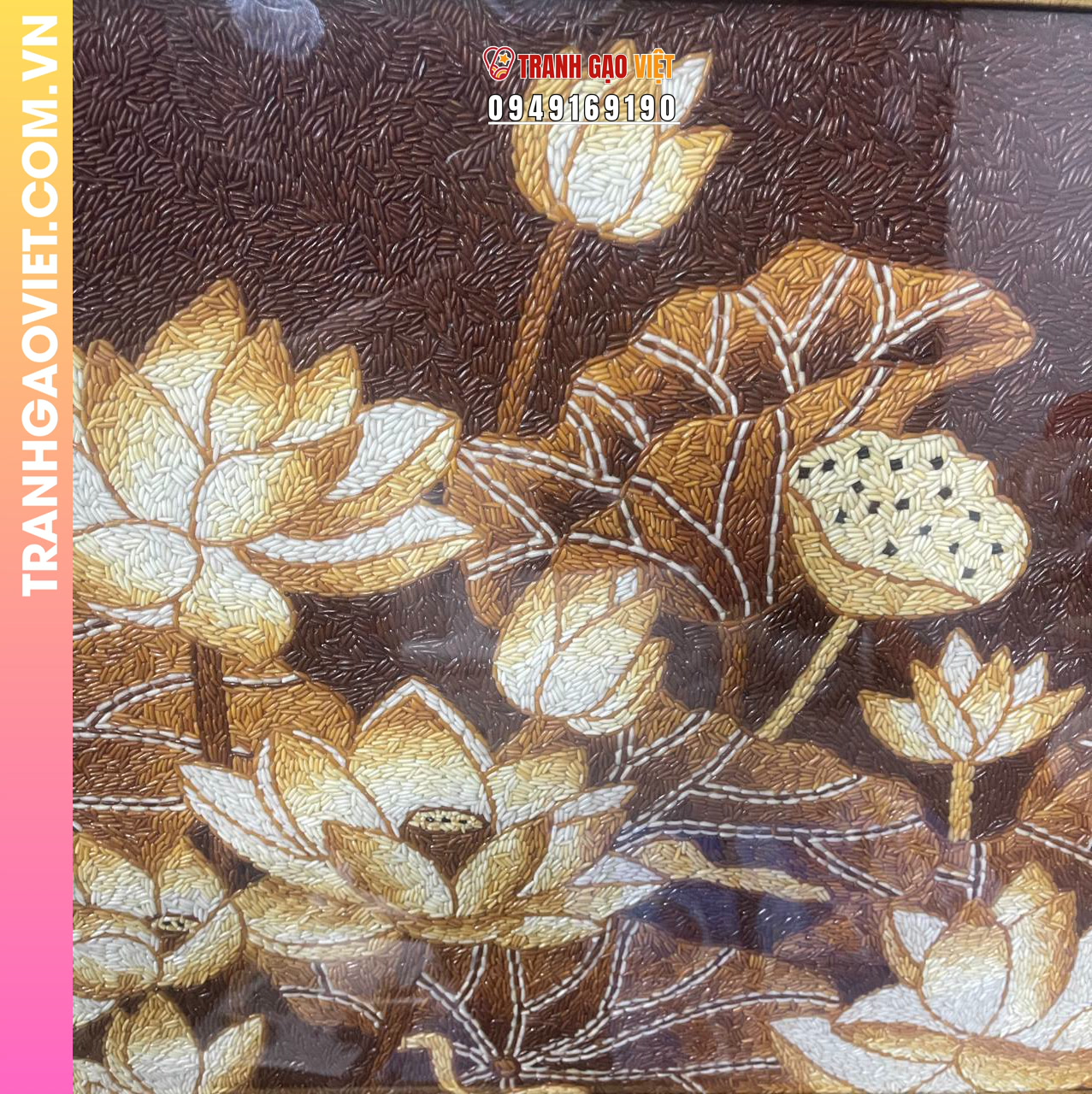 Tranh gạo Hoa Sen trong Đầm khung nâu viền vàng bản 50x70 cm - Ảnh 5