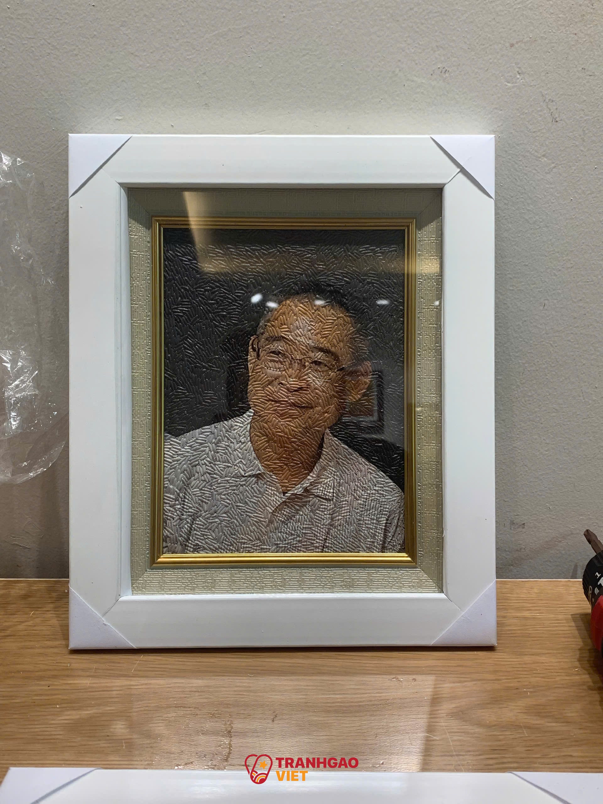 Tranh Gạo Chân Dung Nghệ Thuật Tối Giản Hình ảnh Tranh Gạo Chân Dung Nghệ Thuật Tối Giản - Ảnh thực tế sản phẩm Tranh Gạo