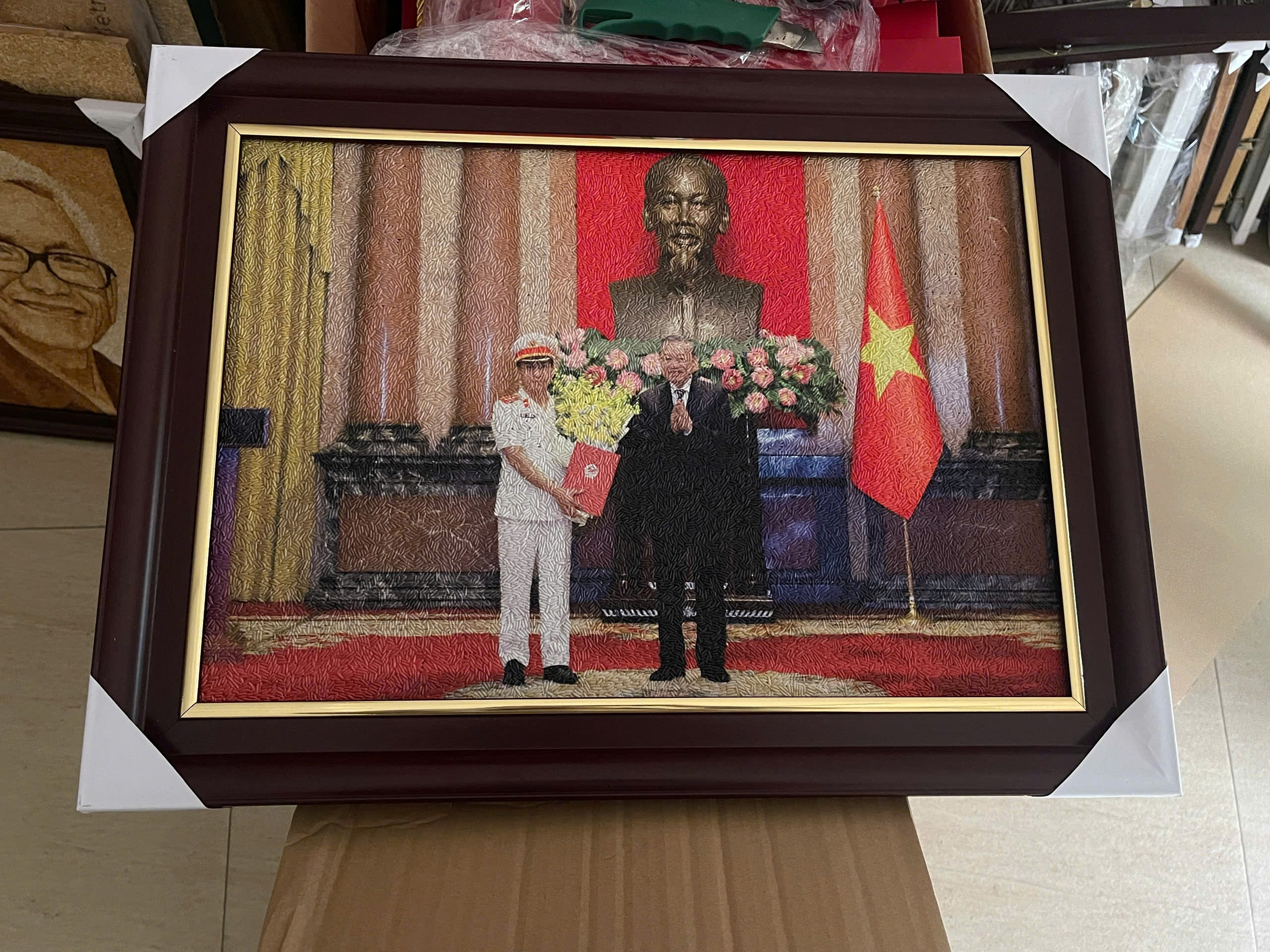 Tranh Gạo Màu Chân Dung Tặng Thầy Cô Hình ảnh Tranh Gạo Màu Chân Dung Tặng Thầy Cô - Ảnh thực tế sản phẩm Tranh Gạo