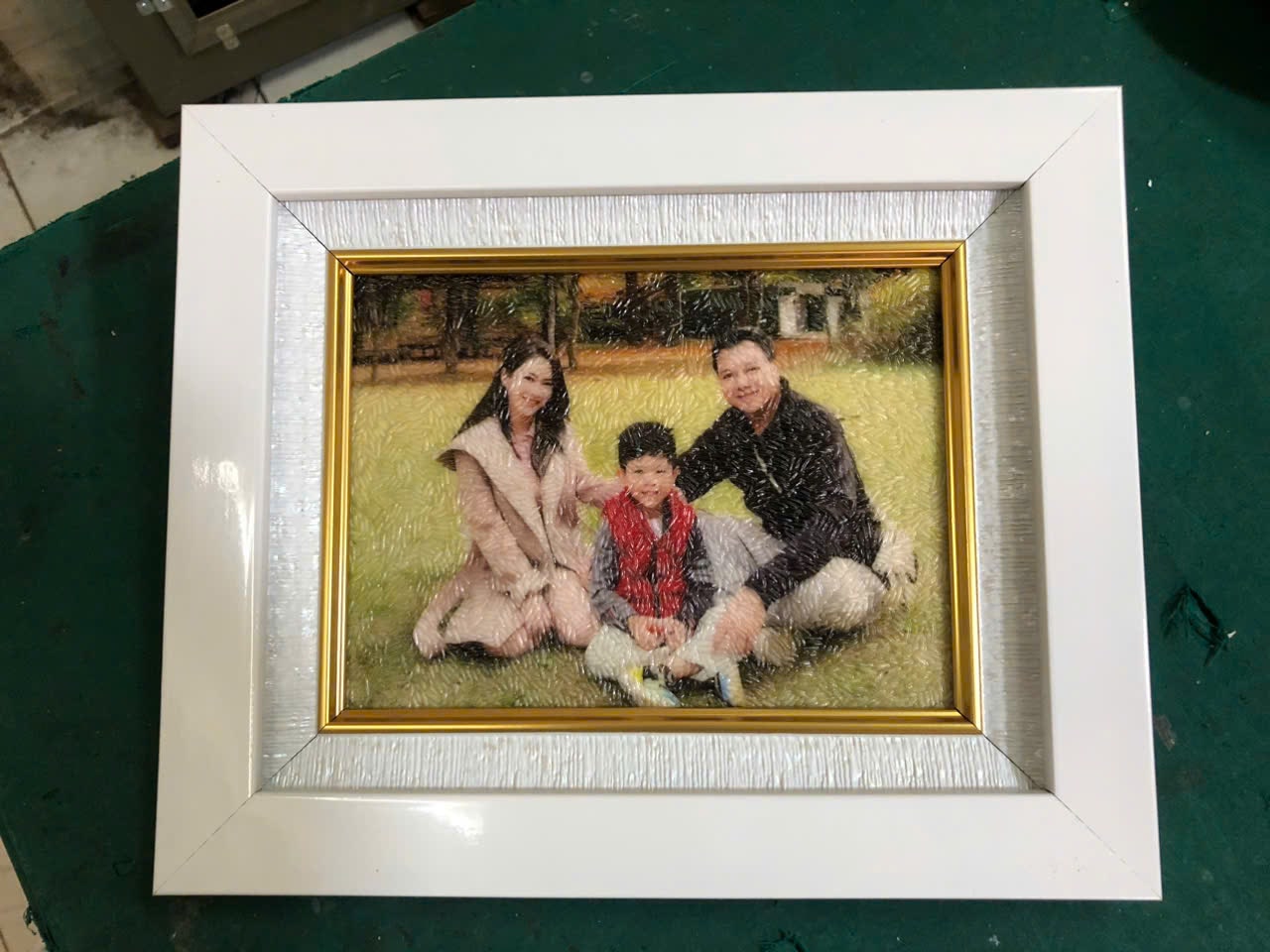 Tranh Gạo Màu Chân Dung Tặng Sinh Nhật Hình ảnh Tranh Gạo Màu Chân Dung Tặng Sinh Nhật - Ảnh thực tế sản phẩm Tranh Gạo