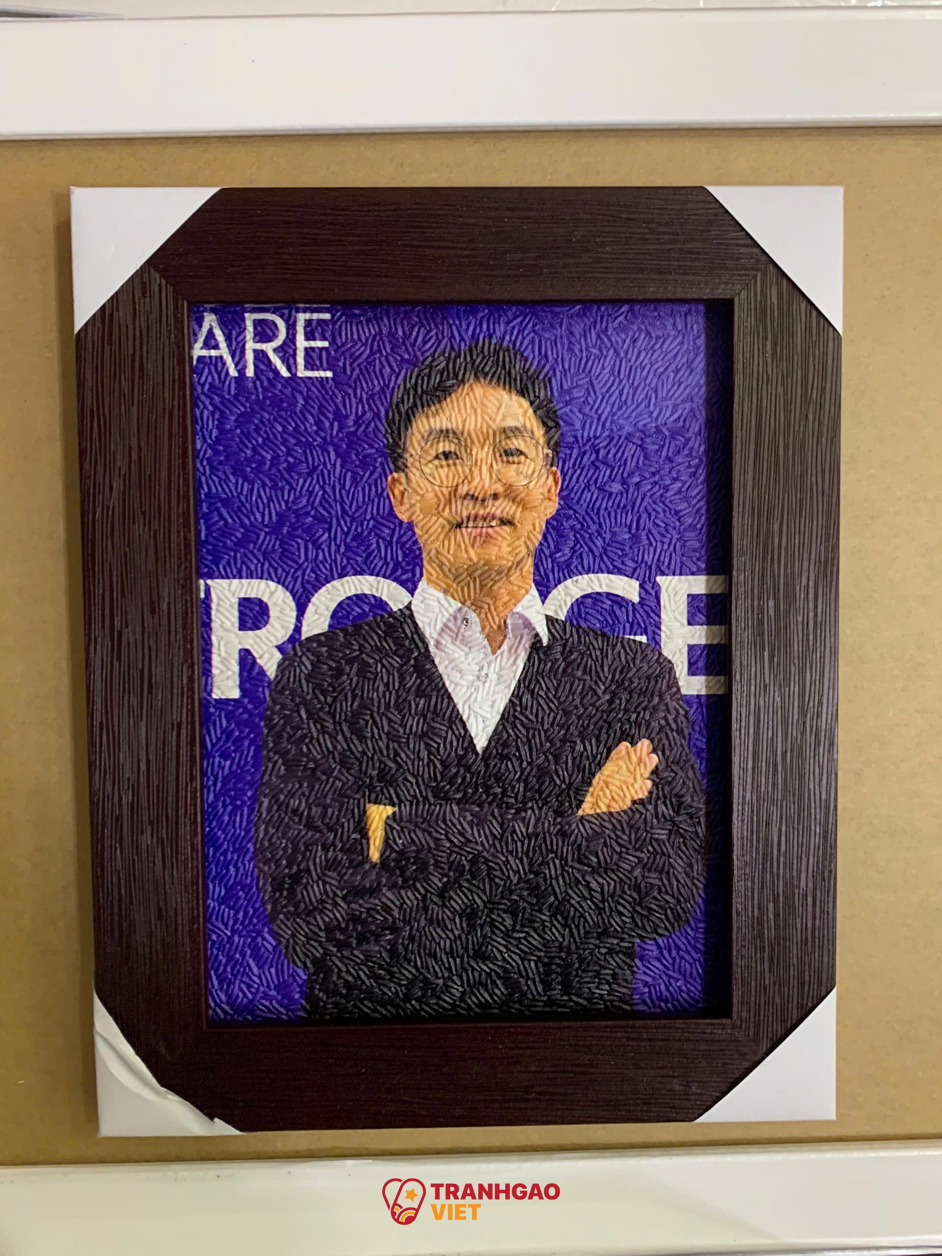 Tranh Gạo Màu Chân Dung Thiết Kế Riêng Hình ảnh Tranh Gạo Màu Chân Dung Thiết Kế Riêng - Ảnh thực tế sản phẩm Tranh Gạo