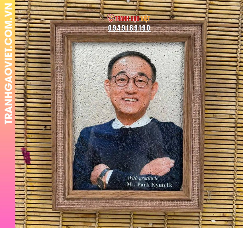 Tranh gạo màu Chân dung tri ân Mr. Park Kyun Ik