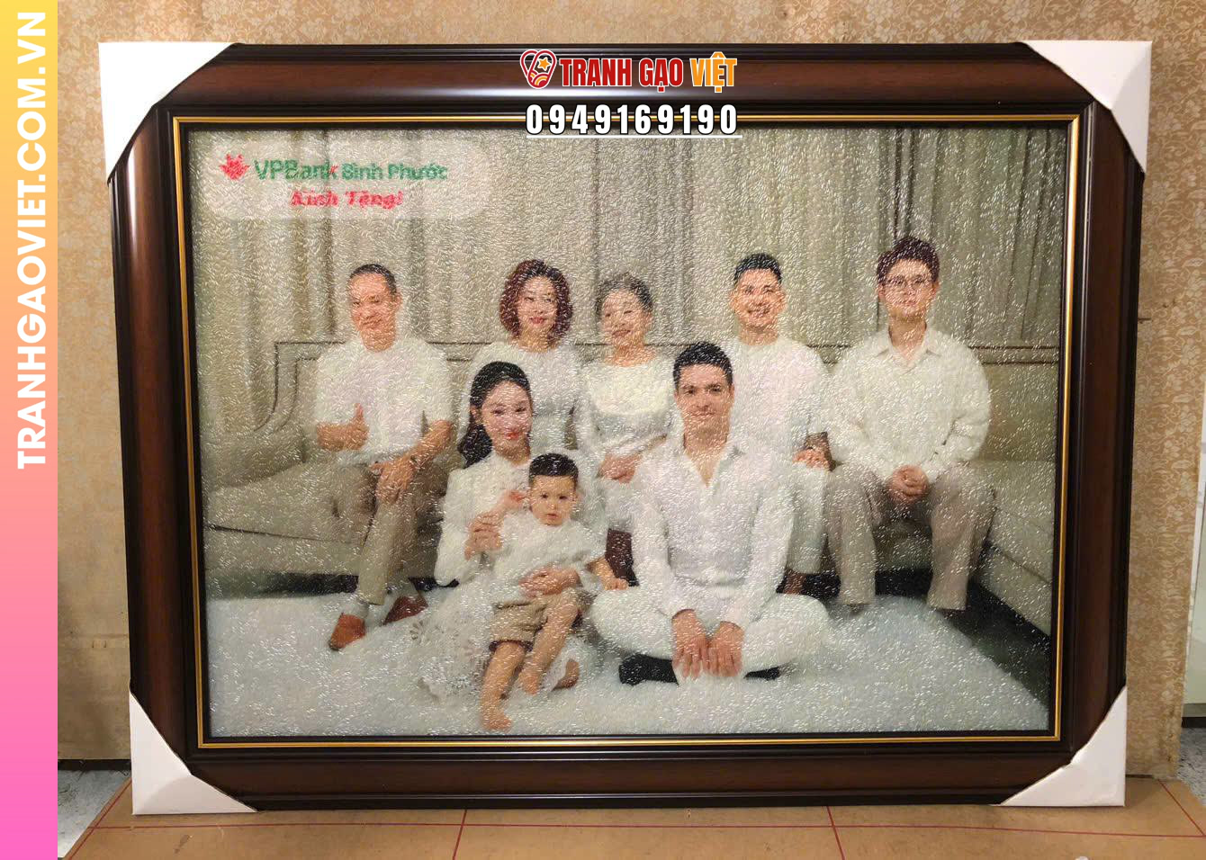 Tranh gạo ảnh chụp cả gia đình