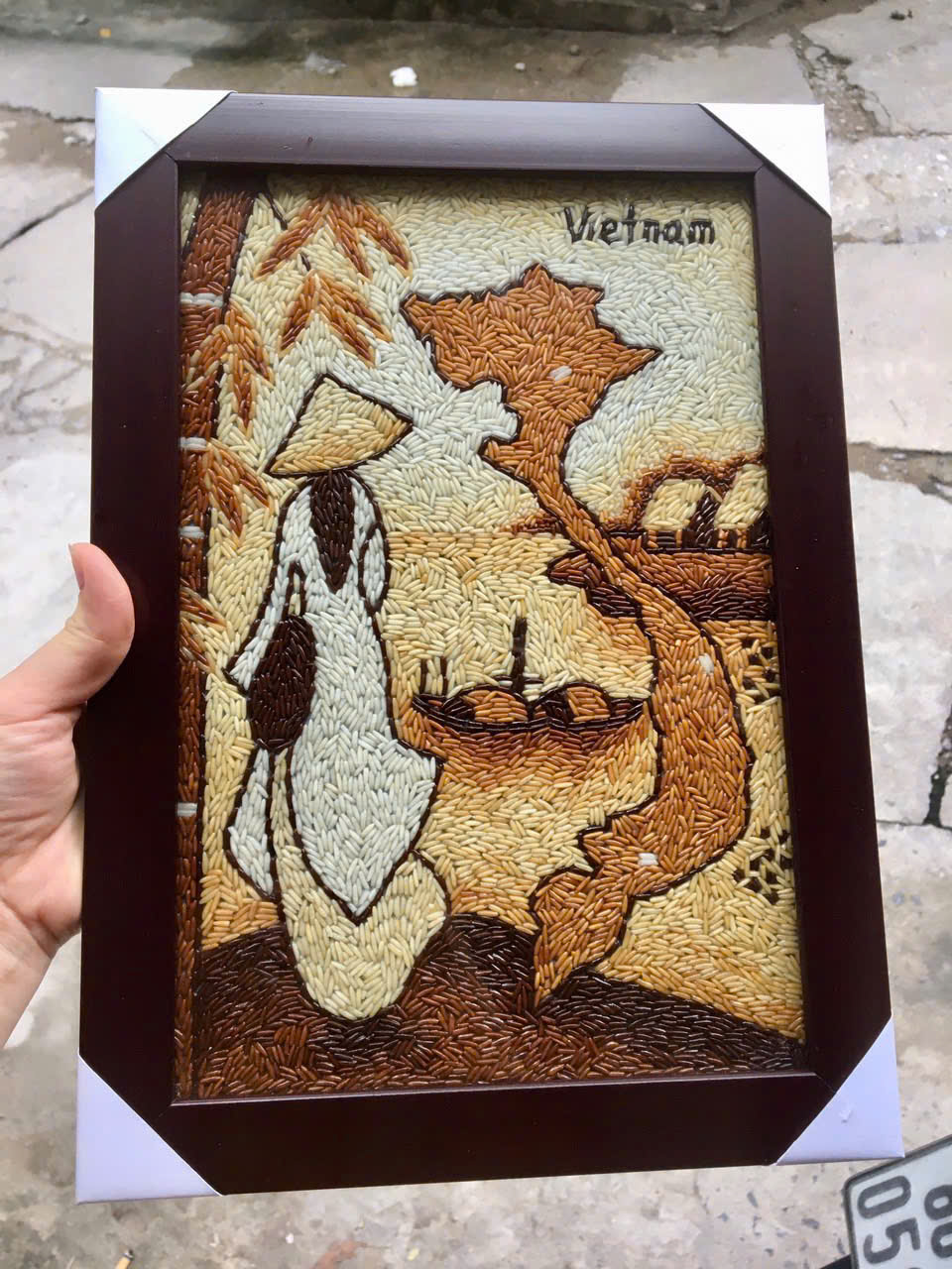 Áo dài và bản đồ VN đậm nét văn hóa Việt Hình ảnh Áo dài và bản đồ VN đậm nét văn hóa Việt - Ảnh thực tế sản phẩm Tranh Gạo