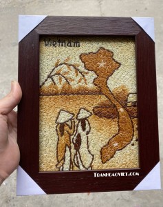 Tranh gạo áo dài bản đồ Việt Nam