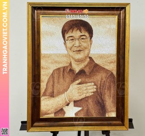 Tranh gạo chân dung nửa thân
