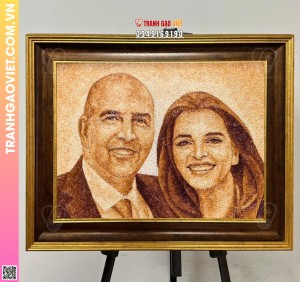 Tranh gạo quà tặng vợ chồng giám đốc nước ngoài