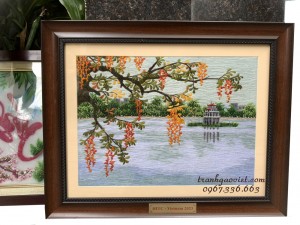 tranh thêu tay Tháp Rùa Hà Nội