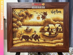 Tranh gạo Bến Quê Việt quà tặng gợi nhớ kỷ niệm xưa