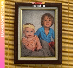 Tranh gạo cặp đôi em bé người Mỹ