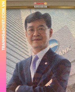 Tranh gạo chân dung CEO Woori Bank VietNam