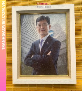 Tranh gạo chân dung CEO Woori Bank VietNam