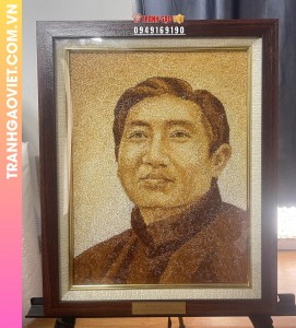 Tranh gạo chân dung tại Mr Natipong Lampa người Thái