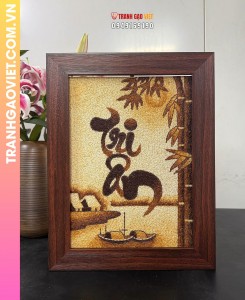 Tranh gạo chữ Tri Ân (30x40) – Khung gỗ nâu sần