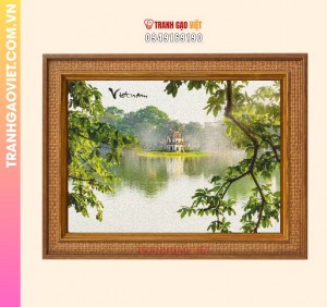 Tranh gạo Hồ Gươm Ban Mai