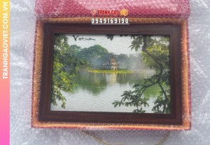 Tranh gạo Khung cảnh Hồ Gươm hộp quà tặng cao cấp