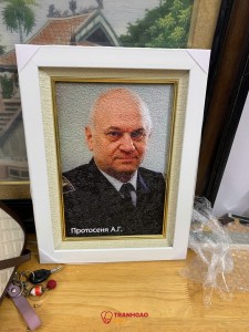 Tranh Gạo Chân Dung Đặc Biệt