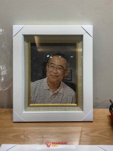 Tranh Gạo Chân Dung Nghệ Thuật Tối Giản