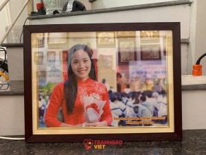 Tranh Gạo Chân Dung Phong Cách Tối Giản