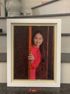 Tranh Gạo Màu Chân Dung Em Bé