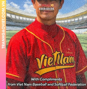 Tranh gạo màu chân dung huấn luyện viên bóng chày Việt Nam