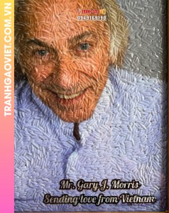 Tranh gạo màu Người đàn ông ngoại quốc