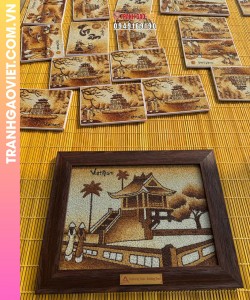 Tranh gạo rang Chùa Một Cột của công ty AzoViet