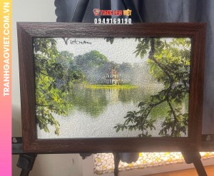 Tranh gạo Tháp Rùa Ban Mai kích cỡ 20x30 cm