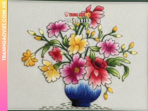 Tranh Thêu Bình Hoa Đa Sắc Cánh Mềm