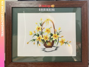 Tranh Thêu Giỏ Hoa Vàng Nghệ Thuật Tinh Tế Trang Trí Không Gian Thanh Lịch
