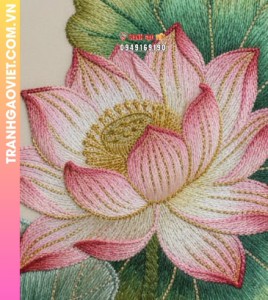 Tranh Thêu Hoa Sen Hồng Nghệ Thuật Tinh Xảo