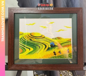 Tranh Thêu Mùa Lúa Chín trên Ruộng Bậc Thang