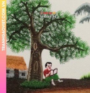 Tranh Thêu Phong Cảnh Làng Quê Và Cậu Bé Đọc Sách
