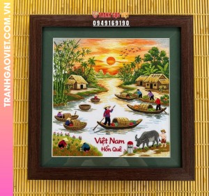 Tranh thêu tay Việt Nam Hồn Quê cảnh họp chợ trên sông